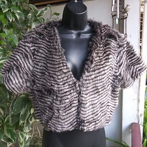 Charlotte Russ Faux Fur Animal Print Bolero Sz L